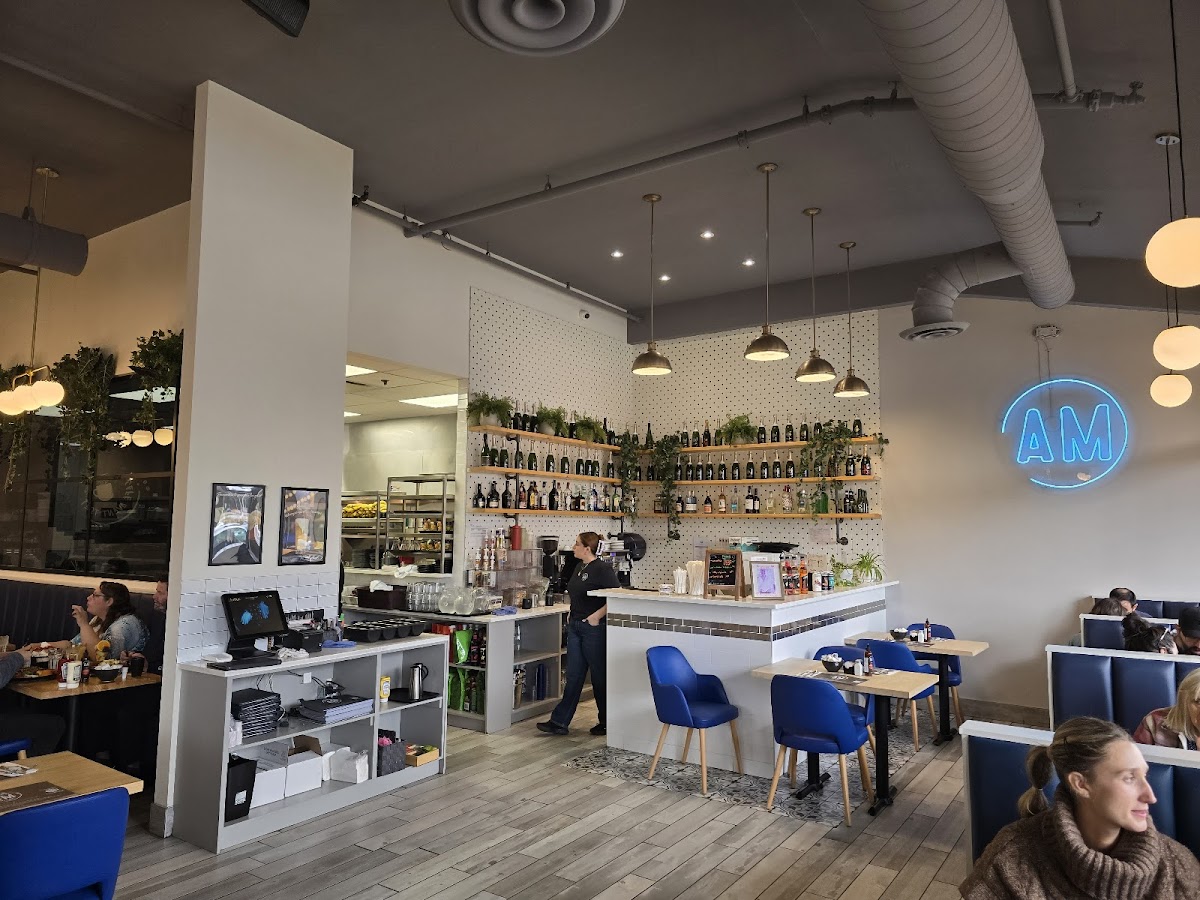 A.m. Déjeuner Dîner